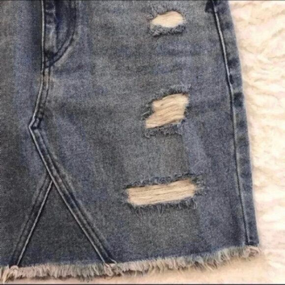 Volcom Jean Skirt Mini High Rise Ripped Destroyed Distressed Raw Hem XS 0/2 EUC! - Picture 4 of 9